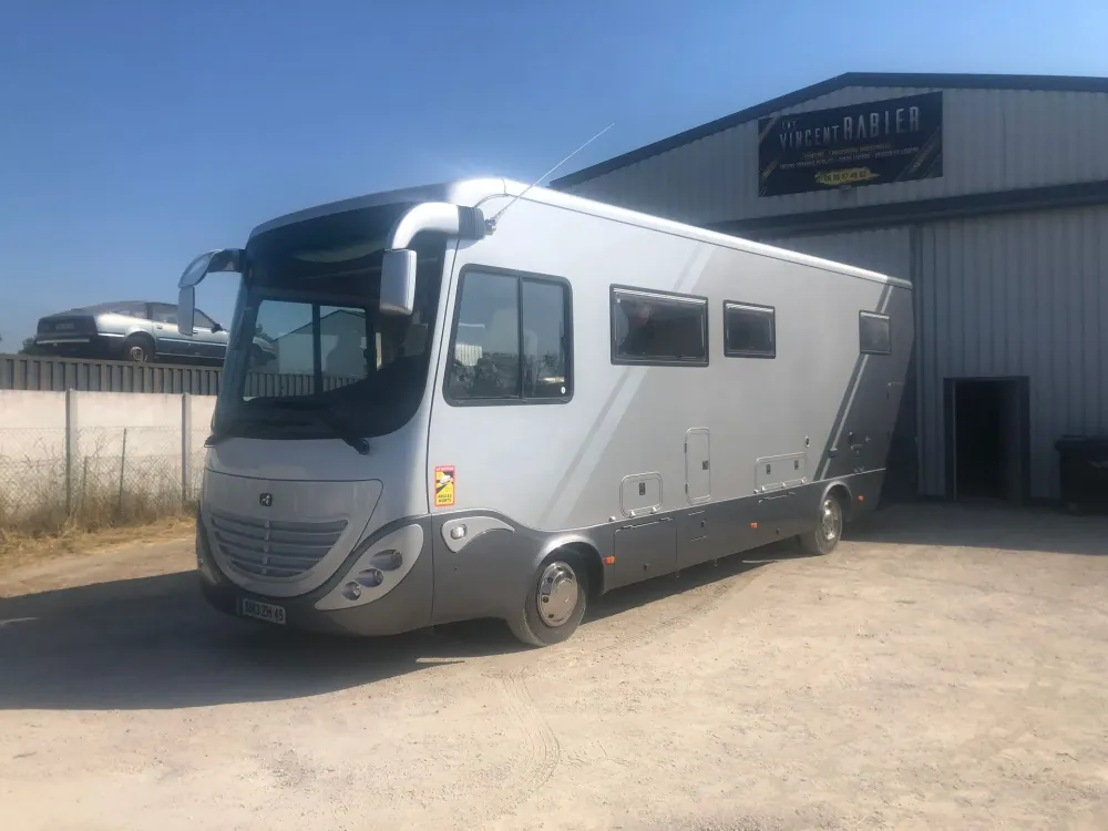 campingcar-gris