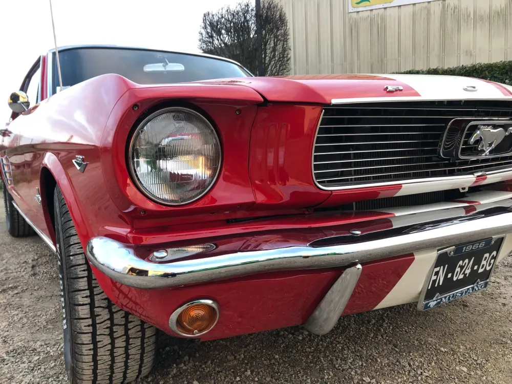carrosserie-mustang-rouge