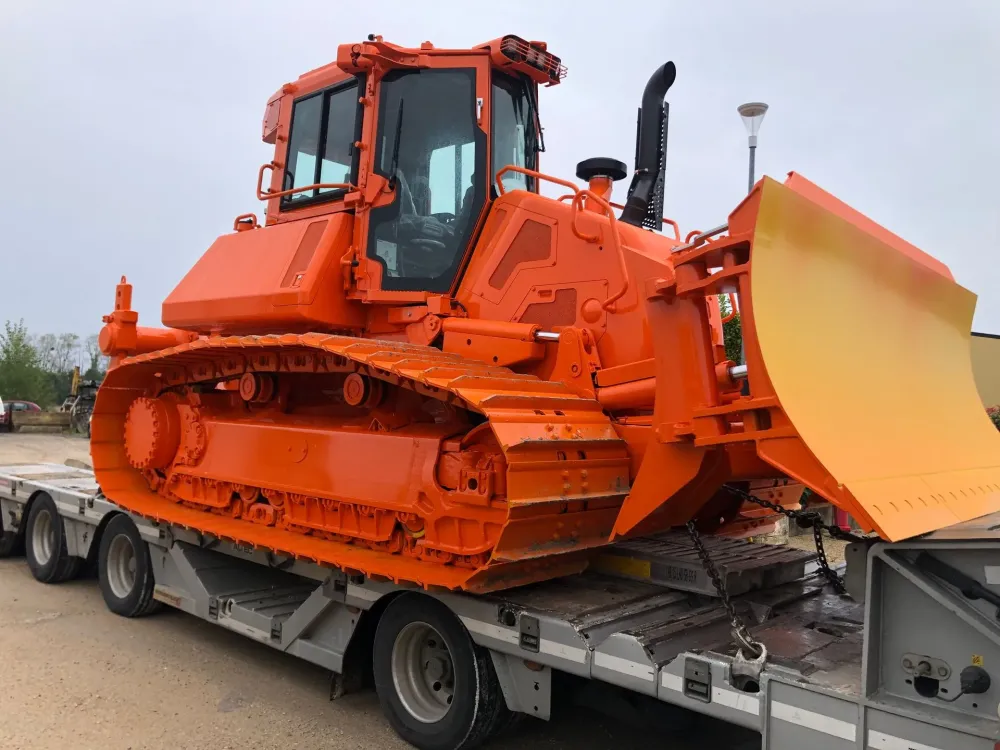 engin-orange-pelleteuse