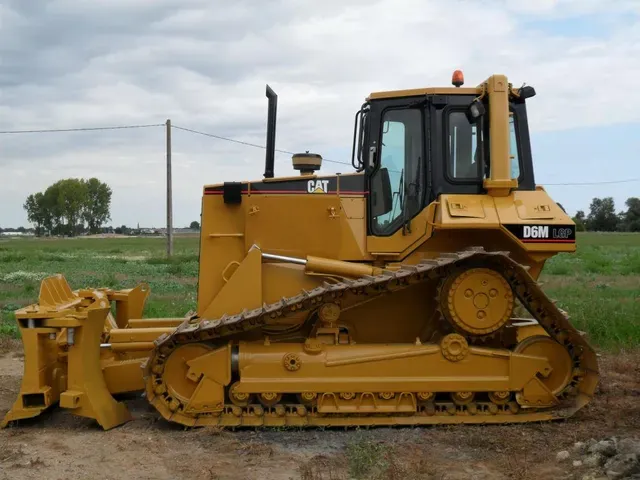 pelleteuse-jaune-cat