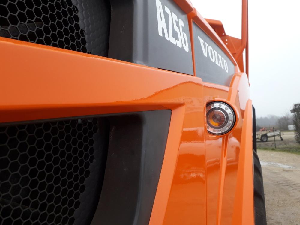 volvo-orange